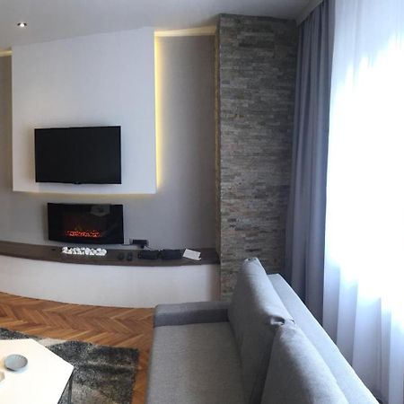Chimney Modern Apartment Novi Sad Luaran gambar