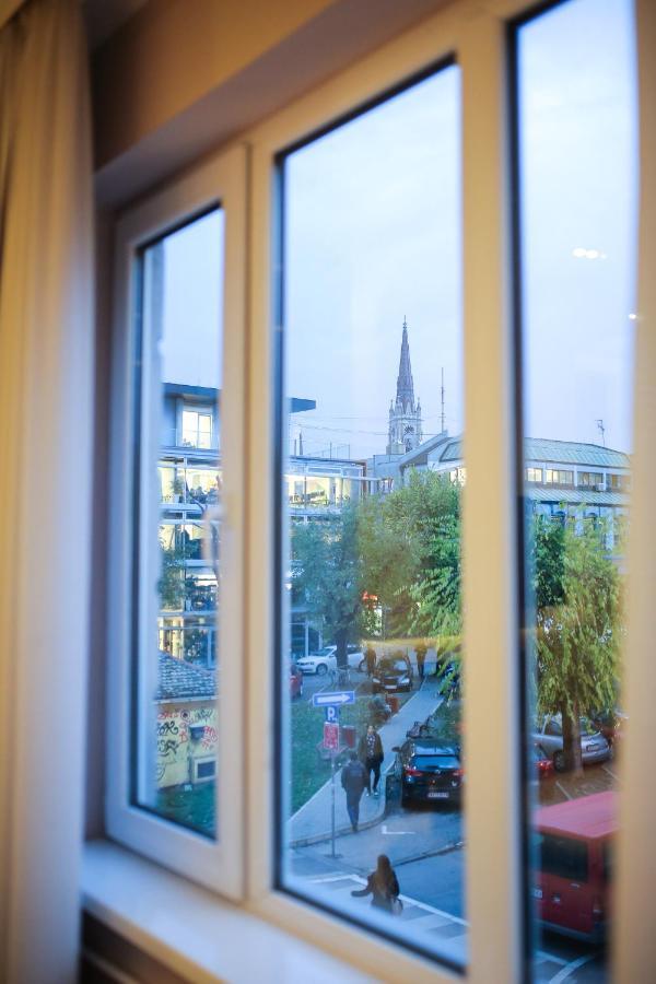 Chimney Modern Apartment Novi Sad Luaran gambar